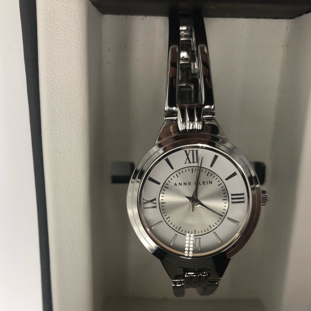 ANNE KLEIN silver bracelet style watch, with box - Picture 2 of 6